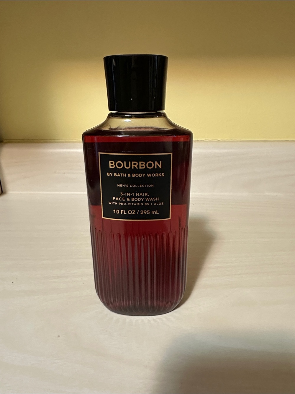 Bath & Body Works Bourbon 3-in-1 Hair, Face & Body Wash - Deep Red and Black